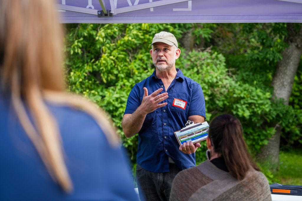 Greg Stewart presenting on Geco at AIVA Network's Demo Day at EMILI Innovation Farms. 